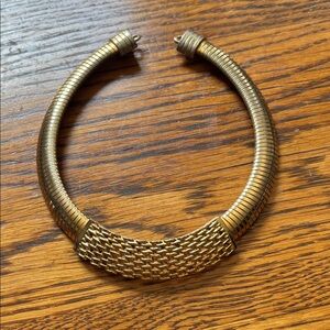 Vintage Gold-Toned Women's Necklace/Choker with missing clasp
